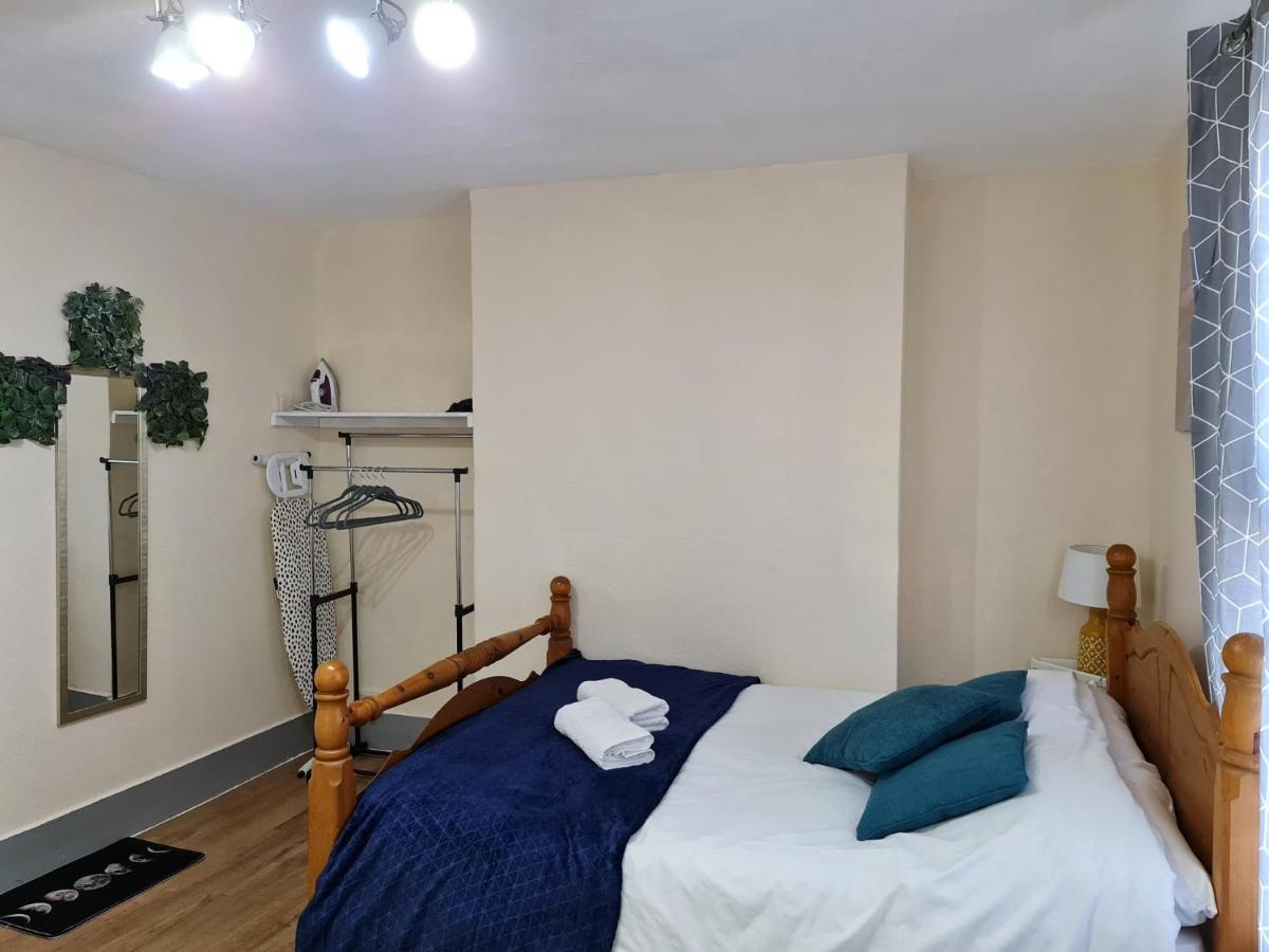 Lovely Private Room Near Central London Exterior foto