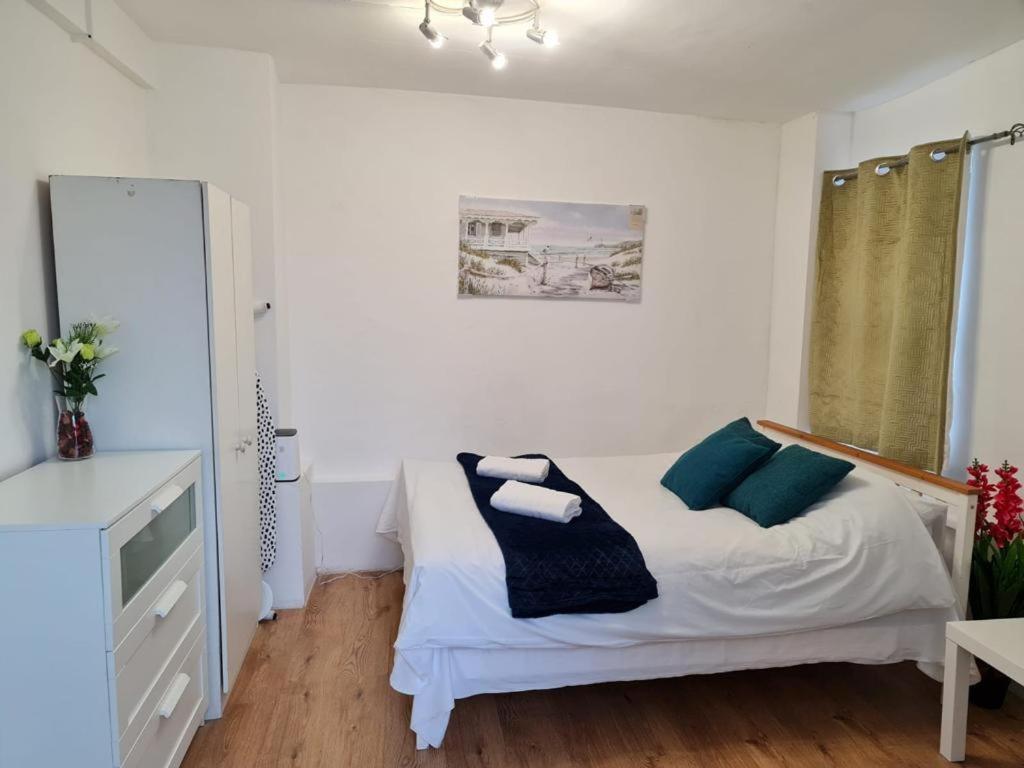 Lovely Private Room Near Central London Exterior foto